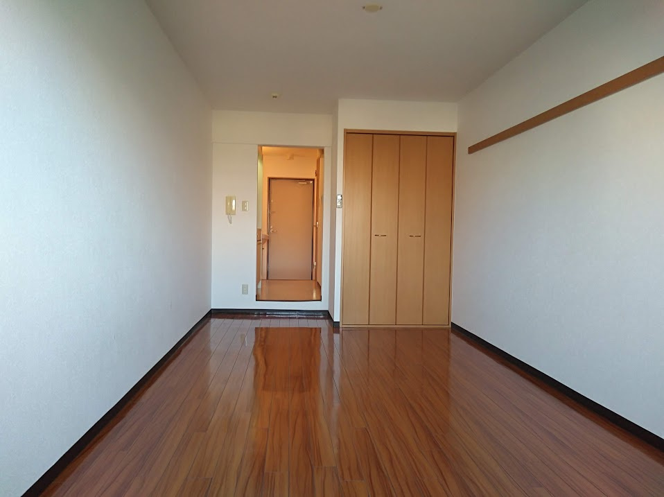 Calme五条の洋室