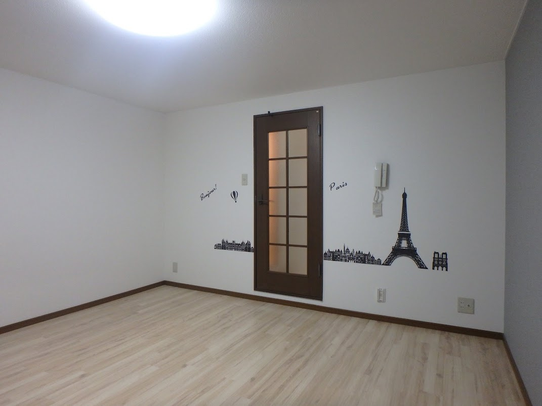 ヴィラ東海16号の居間・リビング