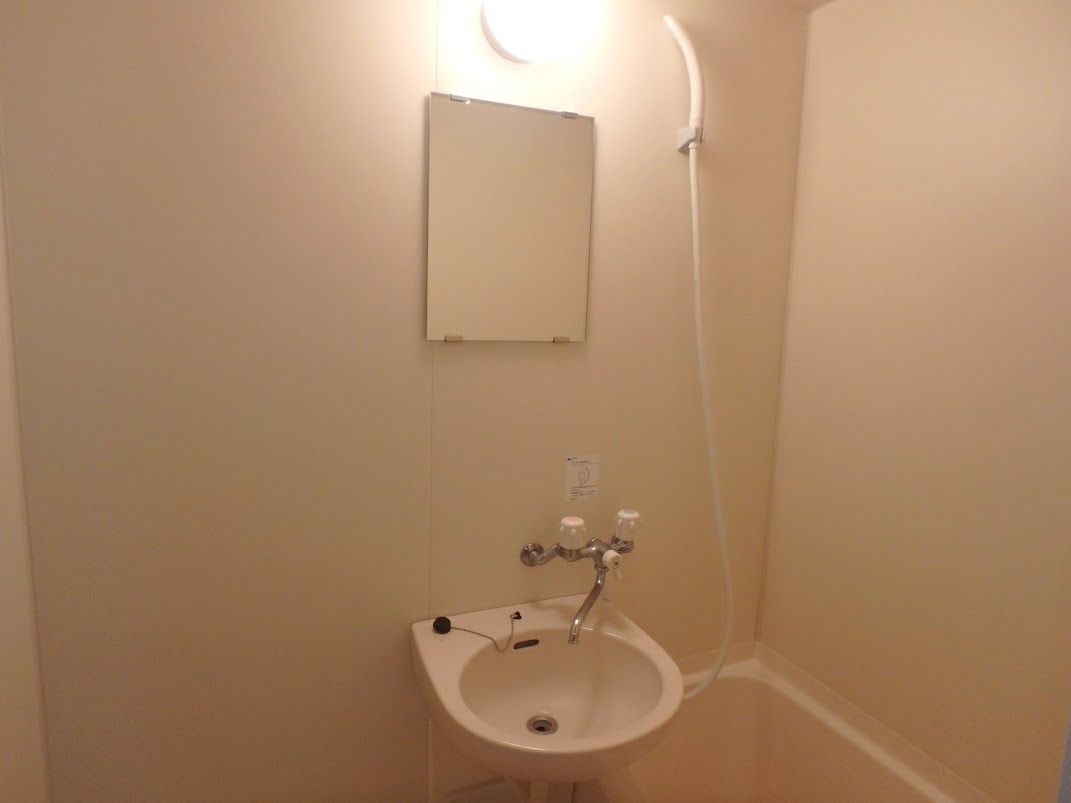 ヴィラ東海16号の洗面所