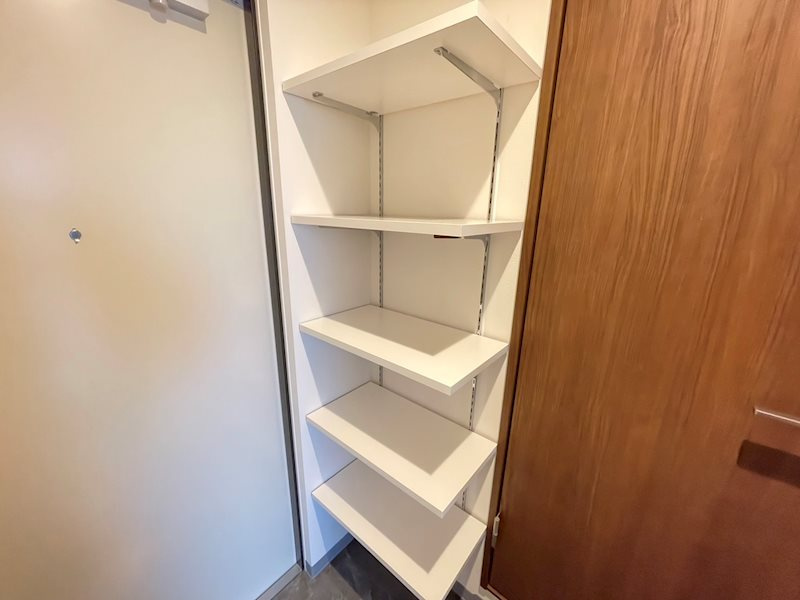 attrice東堀川の収納