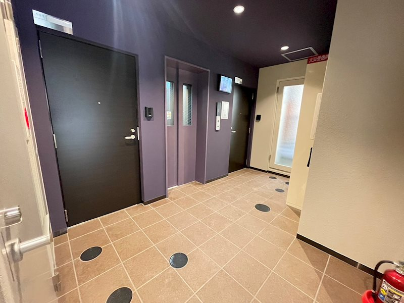 attrice東堀川のエントランス