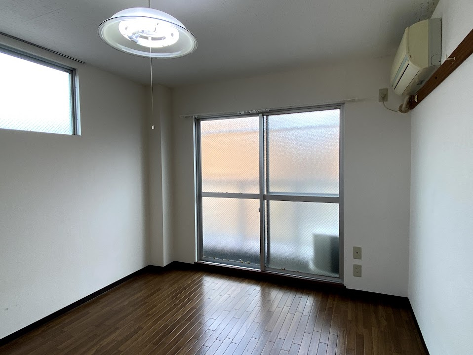 ぱんぷきんの洋室