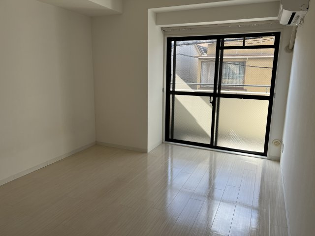 ライオンズマンション西陣南の洋室