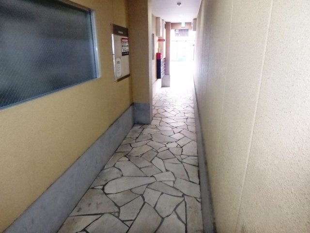 CASA DEL ADAGIO今出川のエントランス