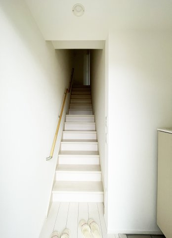 レーグルⅠ番館の玄関