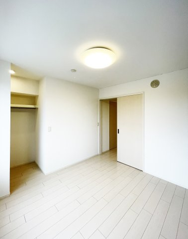 レーグルⅠ番館の居間・リビング