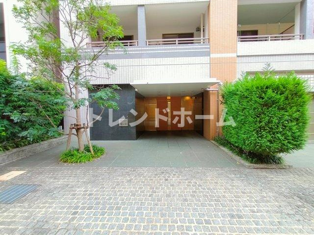 ポートヴィラ靭公園のエントランス|選べる家電プランあり！！