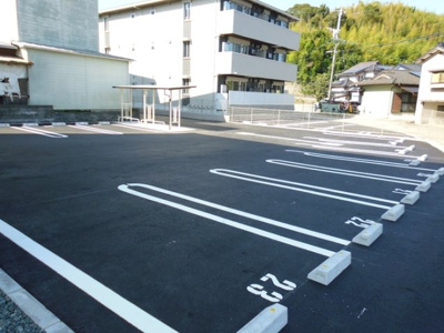 【駐車場】 | セレブ天草 B棟