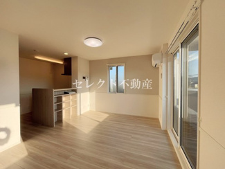 【居間・リビング】 | セレブ天草 B棟 | 【セレブ天草 B棟】