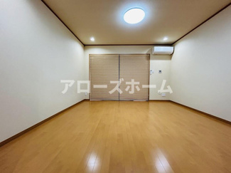 【居間・リビング】