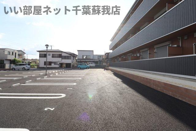 グランソレイユの駐車場|駐車場完備です