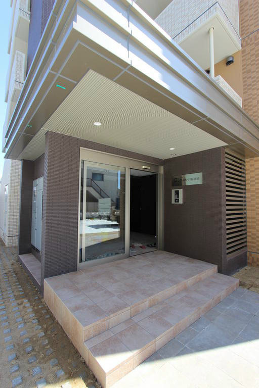 エルフィン昭和橋通のエントランス