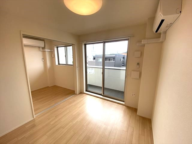 ラルゴの居間・リビング