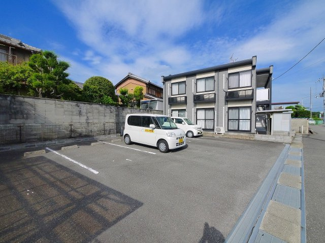 レオパレス相楽の駐車場|駐車場完備です