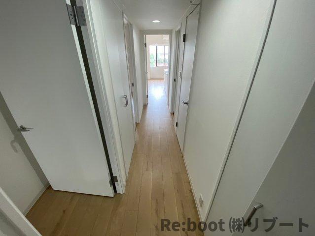 PLENDY市川大野の玄関