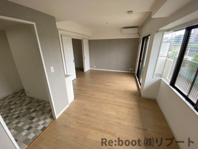 PLENDY市川大野の居間・リビング