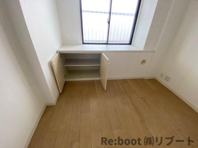 PLENDY市川大野の内装