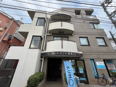 【構造・工法・仕様】 | ハートランド橋本 | ＳＲＣ造は強度や耐震性の面でもRC造と比べて優れています。そのため、10階建以上の高層または超高層マンションなどの建築にも多く採用されています。柱や梁などのサイズが小さくても高い耐震性を確保できます。