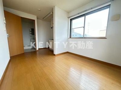 【居間・リビング】 | サンビレイ9 | おしゃれな居間です