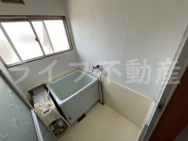 稲地ハイツの浴室|お風呂で日々の疲れを落としましょう