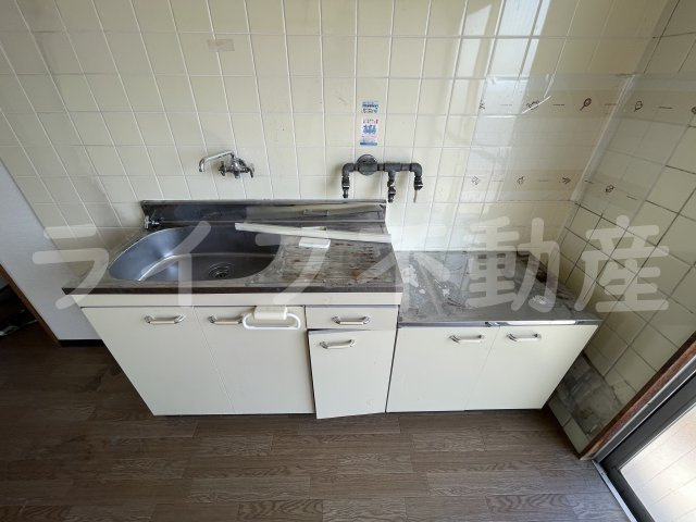 稲地ハイツのキッチン|キッチンでお料理をお楽しみください