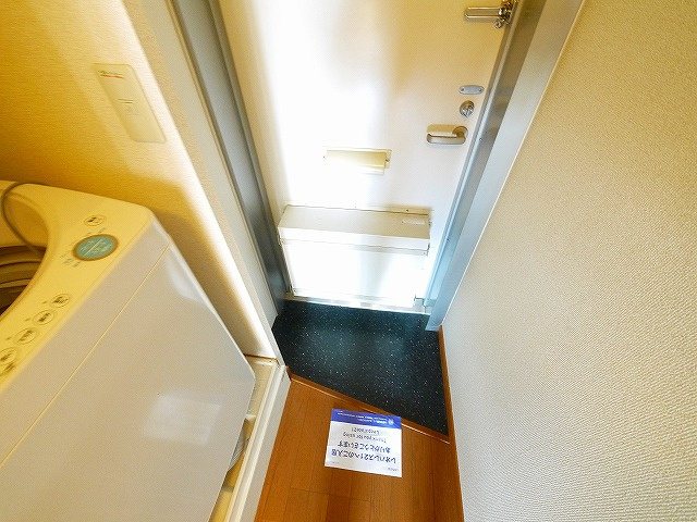 レオパレスグランディールの玄関|毎日通る玄関はこちらです