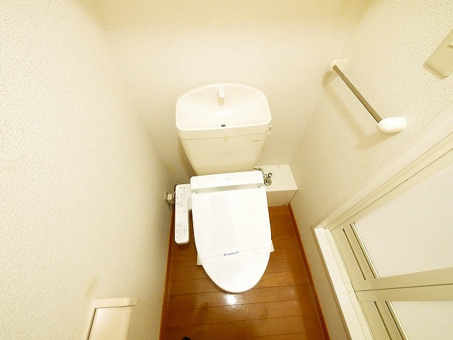 レオパレスグランディールのトイレ|シンプルで使いやすいトイレです