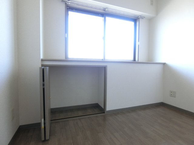 エマーレ新川崎の収納|他のお部屋の参考写真となります。