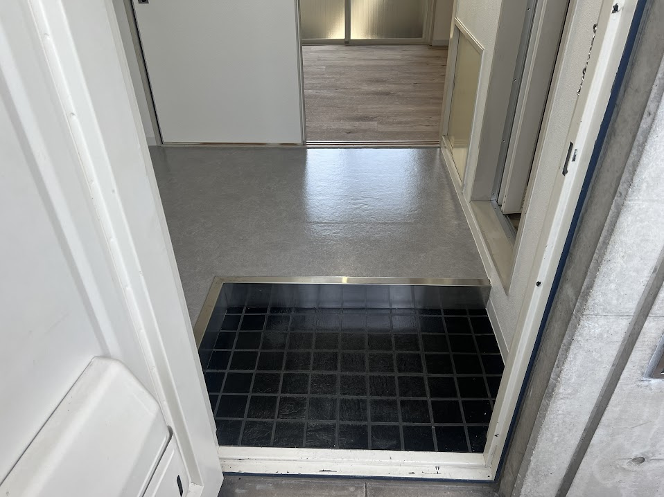 聚楽PATIO の玄関