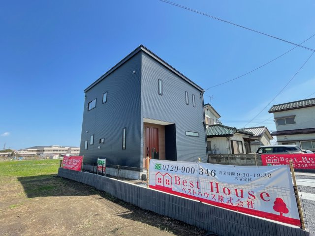 藤岡市上戸塚（全1棟）1号棟の前面道路含む現地写真|同社施工例