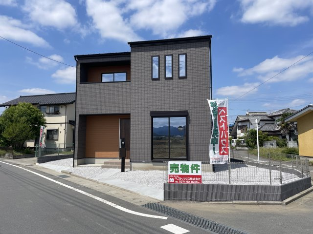 藤岡市上戸塚（全1棟）1号棟の前面道路含む現地写真