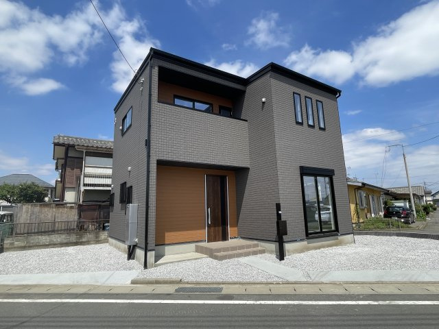 藤岡市上戸塚（全1棟）1号棟の前面道路含む現地写真