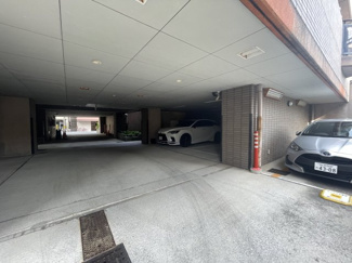 【駐車場】