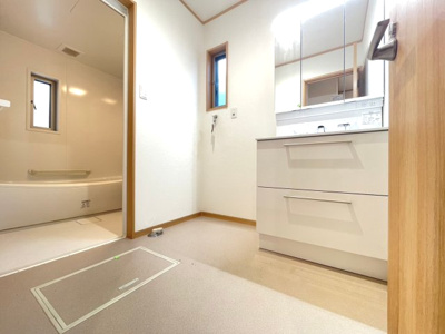 【洗面所】 | 豊中市上野東2丁目貸家