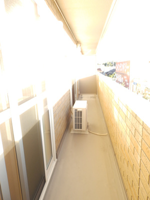 【バルコニー】 | ベルヴィル カメリア B棟 | 陽当たり良好なバルコニーです