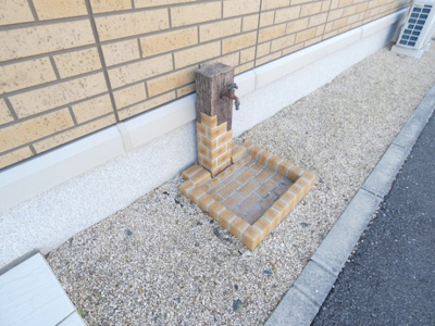 【庭】 | ベルヴィル カメリア B棟 | お庭で自由な時間を過ごせます