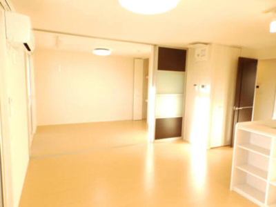 【居間・リビング】 | ベルヴィル カメリア B棟 | 居間です