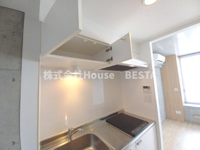 イーストヴィレッジ三宮のキッチン