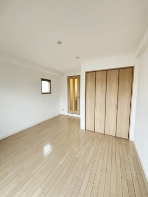 【寝室】 | ルミエール新大阪