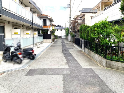 【前面道路含む現地写真】 | 池田市石橋２丁目　中古戸建