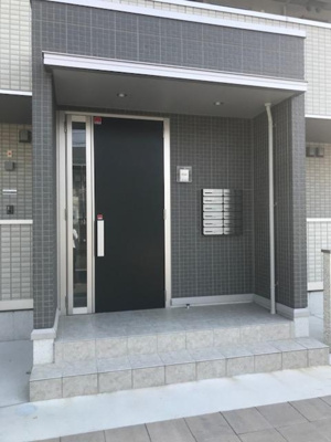 【エントランス】 | グランクレージュ紀三井寺