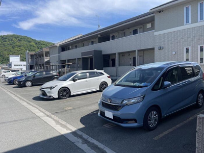 【駐車場】 | グランクレージュ紀三井寺