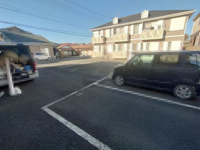 【駐車場】 | ボンドヌールD | 駐車場完備です