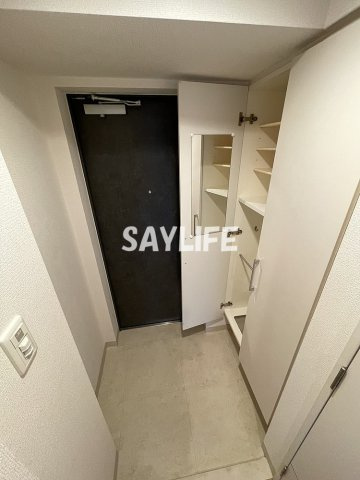 エスリード深江橋の玄関