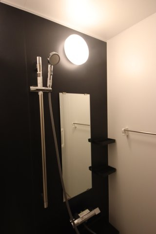 【浴室】 | 《仲介手数料無料》南区大字広ヶ谷戸567(N号棟)7期・新築一戸建て | 撮影日 2025年6月2日 15:40 晴れ