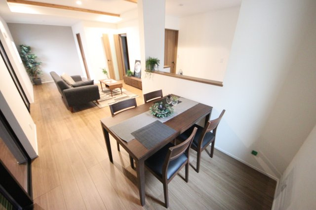 【居間・リビング】 | 《仲介手数料無料》南区大字広ヶ谷戸567(N号棟)7期・新築一戸建て | 撮影日 2025年6月2日 15:40 晴れ