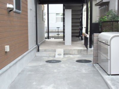 【エントランス】 | リブリ南新町(リブリミナミシンマチ)