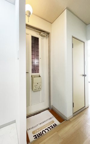 セジュール住吉　Ａ棟の玄関