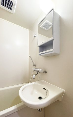 セジュール住吉　Ａ棟の洗面所