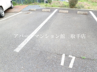 【駐車場】